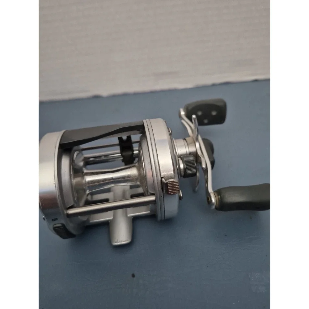 Abu Garcia Ambassadeur 6500S Baitcasting Fishing Reel - AMBS6500